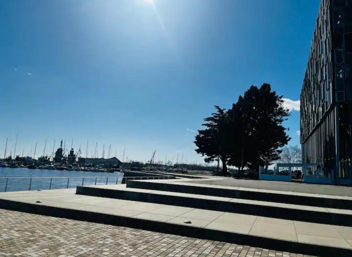 evasion dans l'enclos du port Lorient Extérieur photo